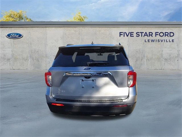 Certified 2022 Ford Explorer XLT image 4