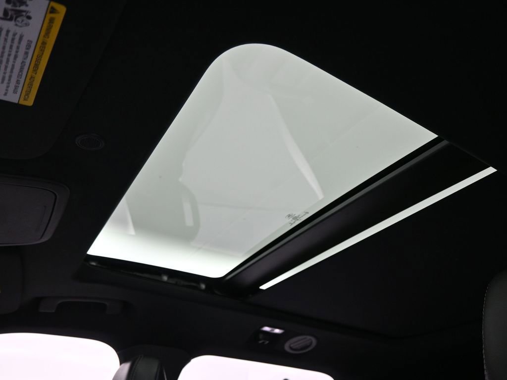 Certified 2020 Ford Explorer XLT w/ Equipment Group 202A image 44