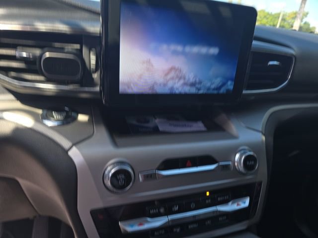 Certified 2022 Ford Explorer XLT w/ Equipment Group 202A image 13