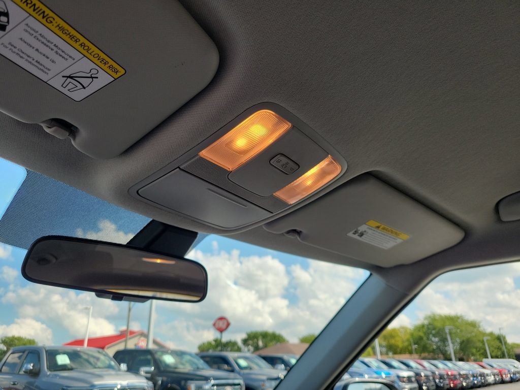 Used 2025 Kia Soul LX w/ LX Technology Package FWD image 30