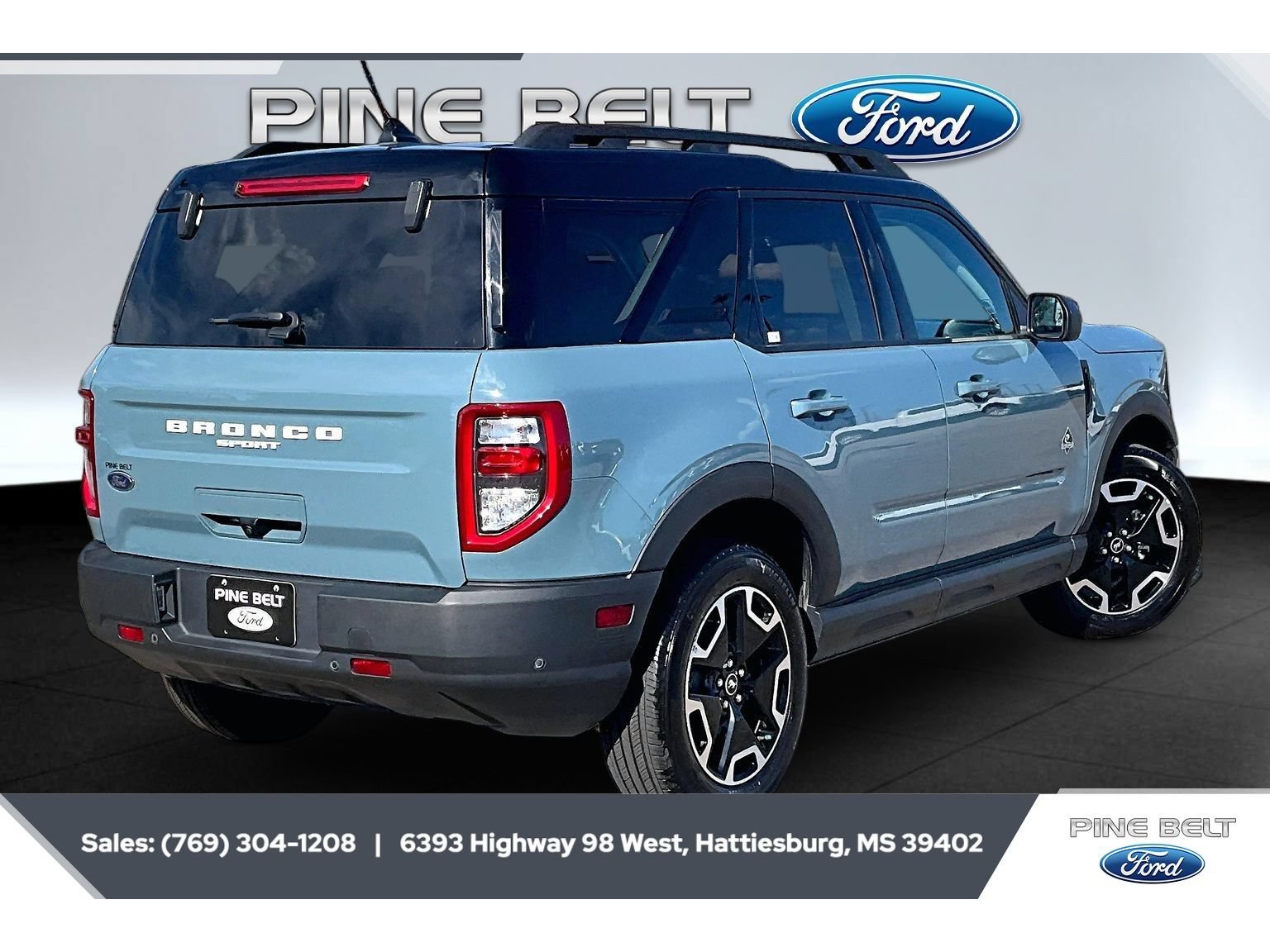 Certified 2023 Ford Bronco Sport Outer Banks w/ Tech Package AWD/4WD image 11