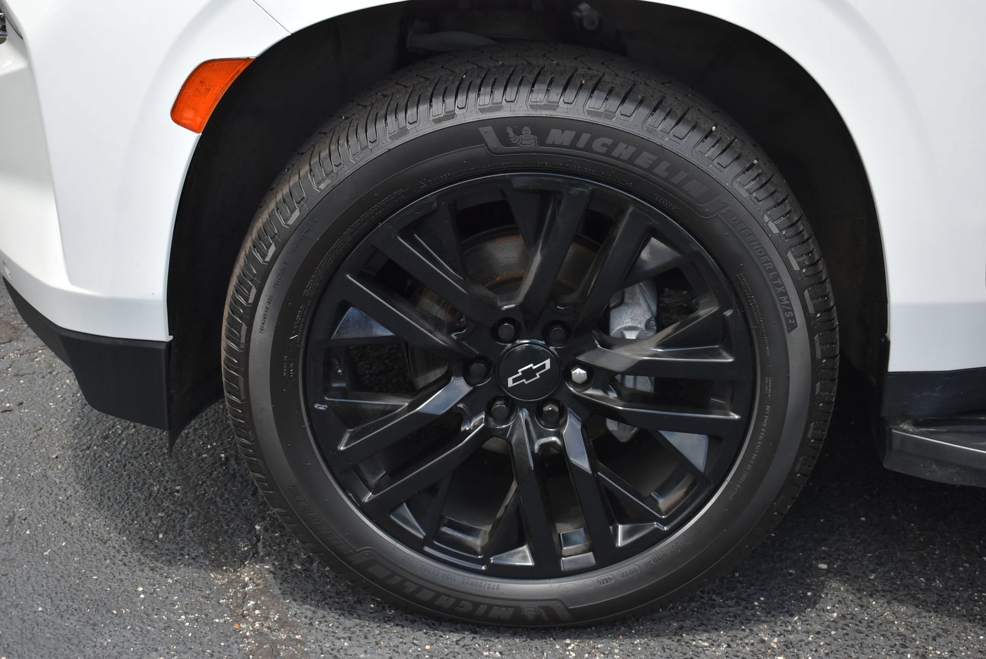 Used 2022 Chevrolet Suburban Premier AWD/4WD image 9