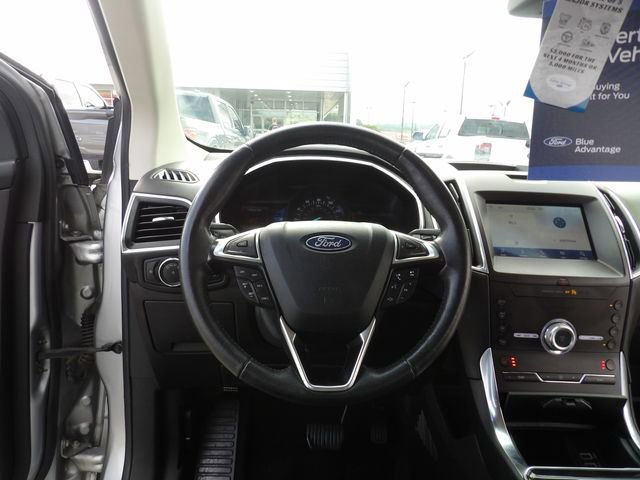 Certified 2020 Ford Edge Titanium image 21