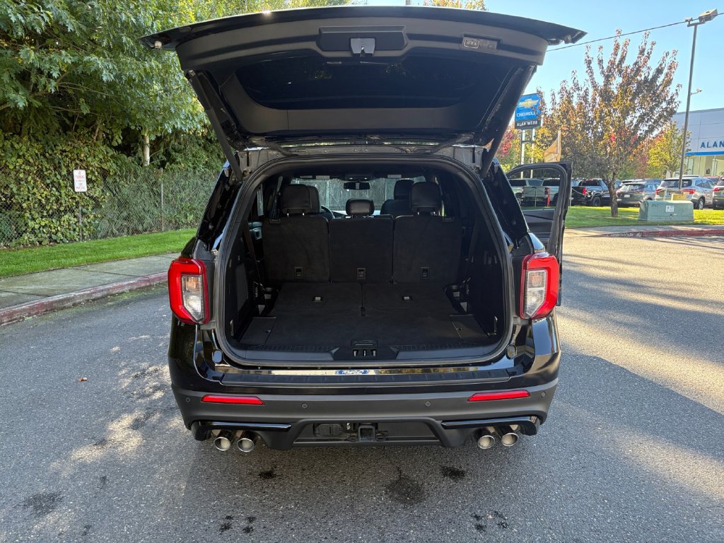 Certified 2023 Ford Explorer ST w/ Technology Package AWD/4WD image 23