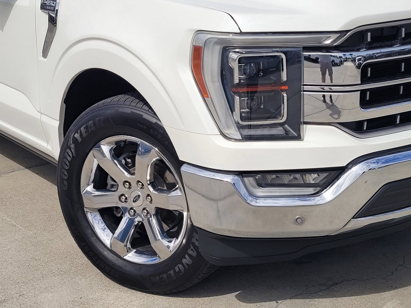 Certified 2022 Ford F150 Lariat w/ Equipment Group 502A High RWD image 9