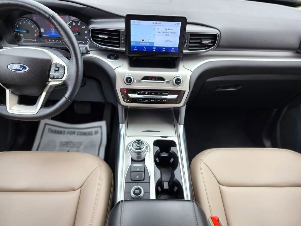 Certified 2022 Ford Explorer XLT w/ Equipment Group 202A image 14