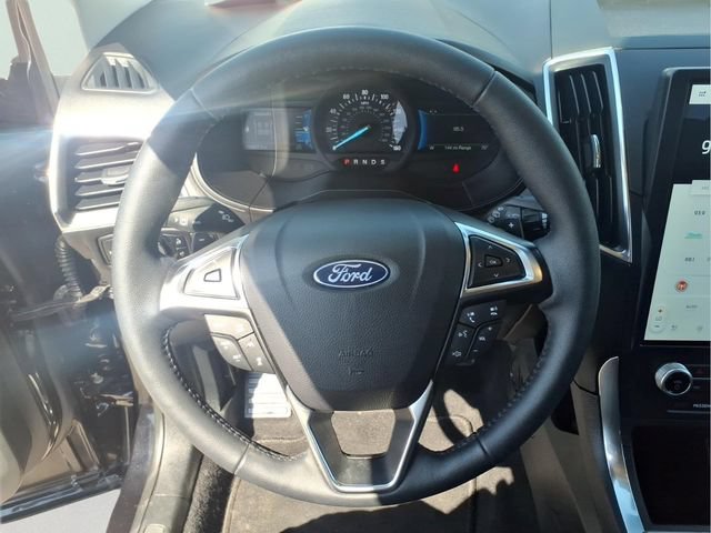 Certified 2024 Ford Edge Titanium w/ Class II Trailer Tow Package AWD/4WD image 14