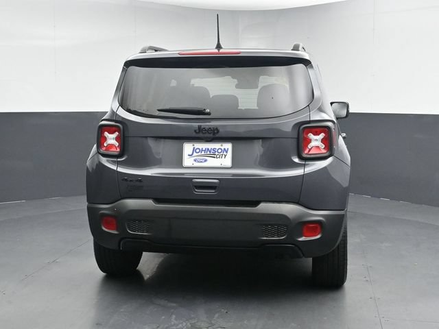 Used 2022 Jeep Renegade Altitude AWD/4WD image 10