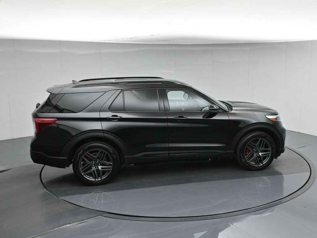 Certified 2023 Ford Explorer ST w/ Equipment Group 401A AWD/4WD image 48
