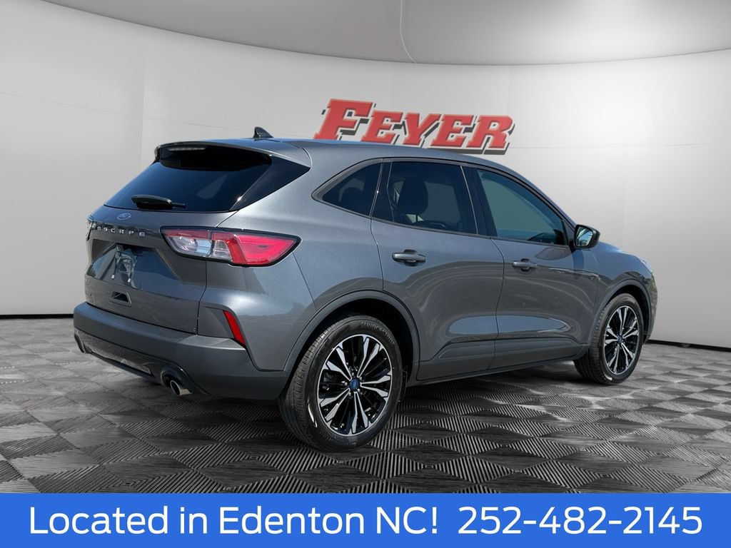 Certified 2022 Ford Escape SE w/ SE Sport Appearance Package FWD image 6