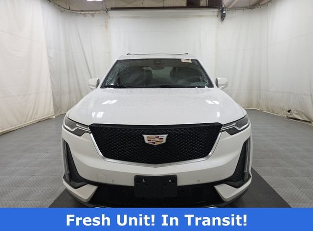 Used 2024 Cadillac XT6 Sport w/ Technology Package AWD/4WD image 11