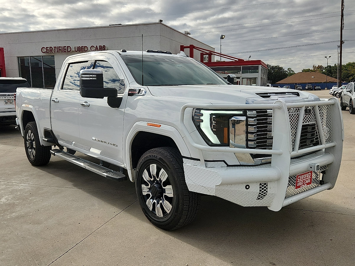 Used 2025 GMC Sierra 3500 Denali w/ Technology Package AWD/4WD image 5