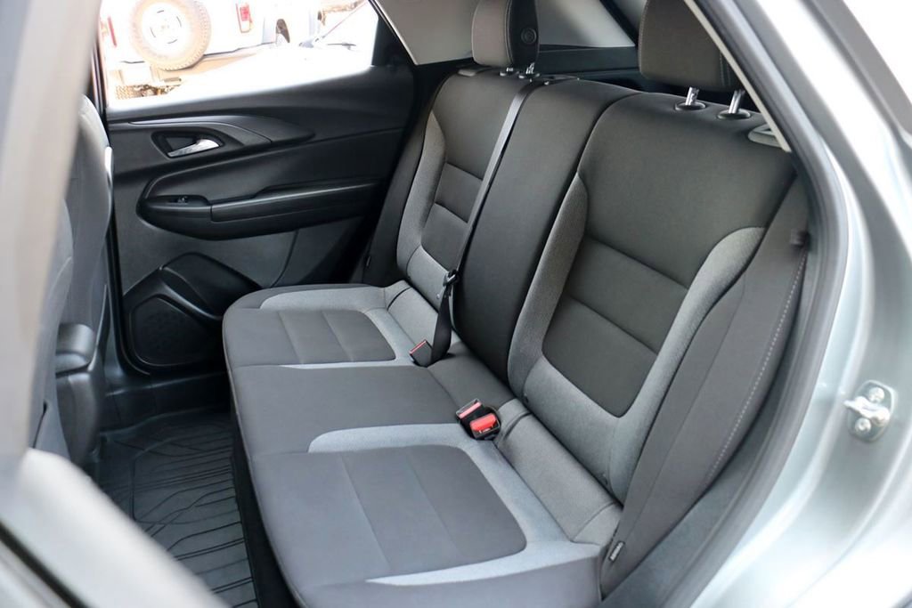 Used 2026 Chevrolet TrailBlazer LT w/ Driver Confidence Package FWD image 19