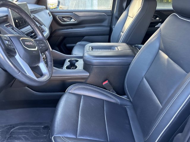 Used 2022 GMC Yukon SLT w/ SLT Luxury Package AWD/4WD image 12