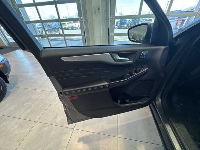 Certified 2024 Ford Escape Platinum image 20