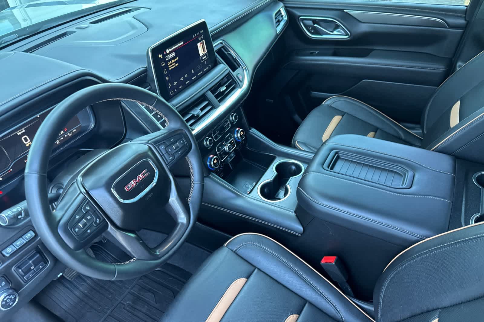 Used 2023 GMC Yukon XL AT4 w/ AT4 Premium Plus Package AWD/4WD image 11