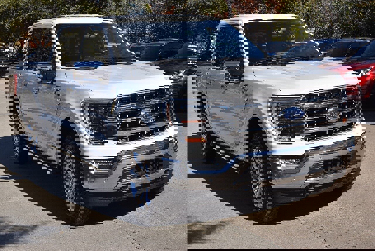 Certified 2023 Ford F150 Lariat w/ Equipment Group 502A High image 4