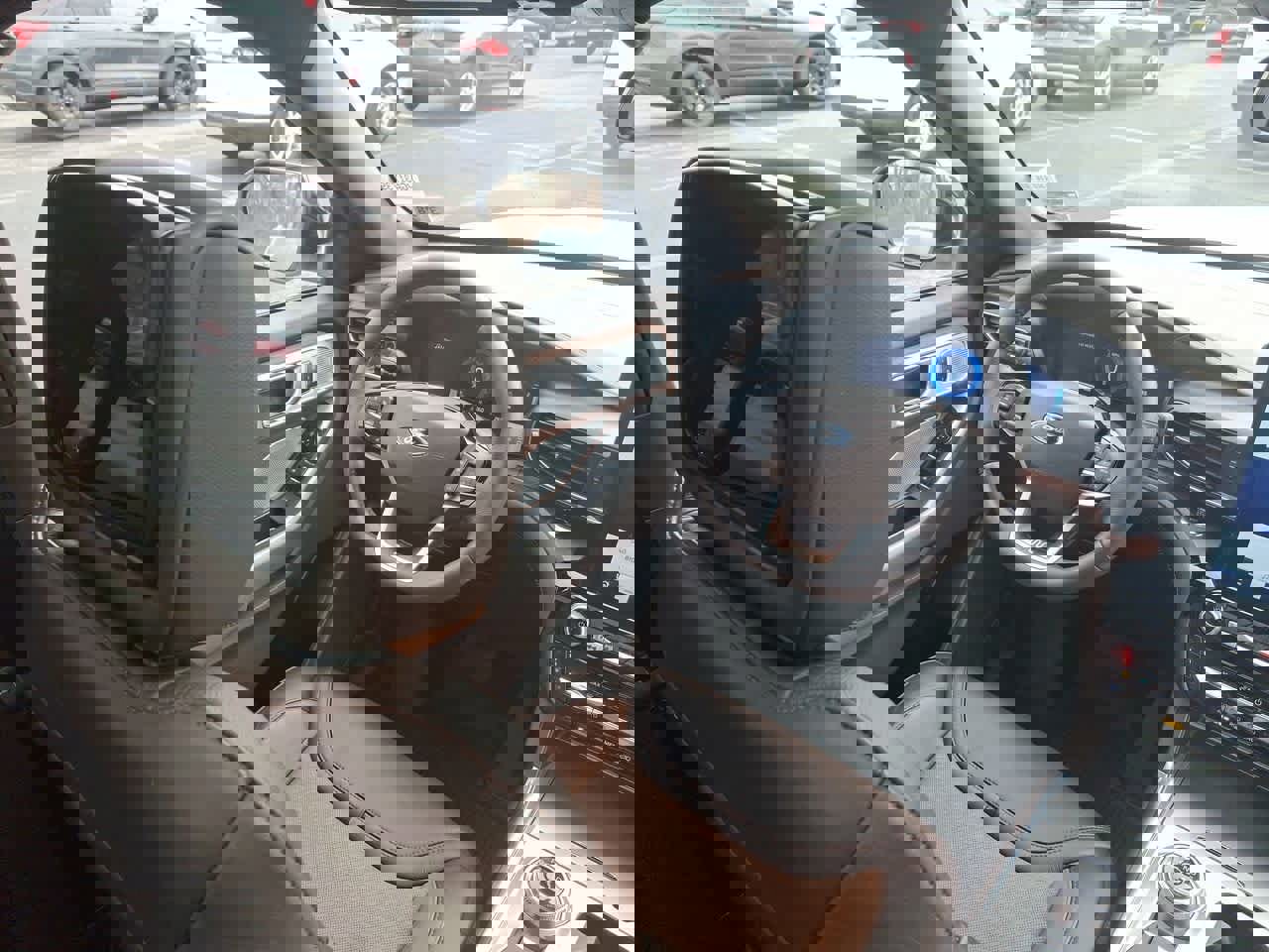 Certified 2023 Ford Explorer King Ranch w/ Technology Package image 15