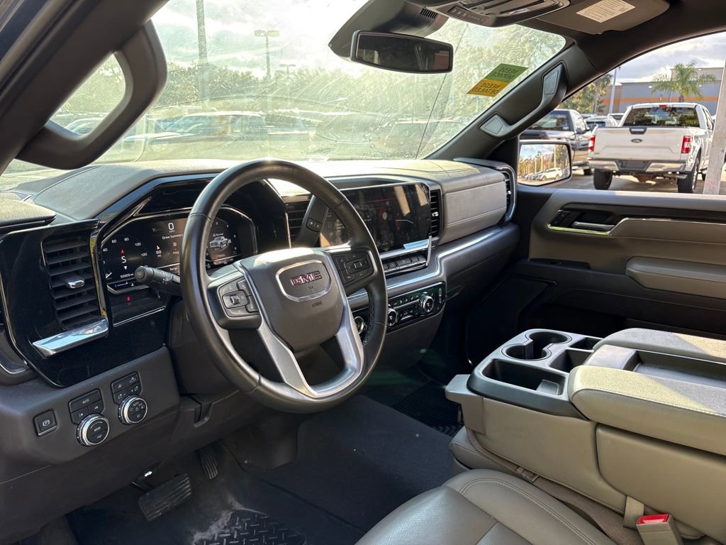 Used 2024 GMC Sierra 1500 SLT image 10