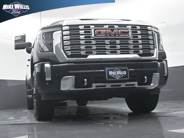 Used 2024 GMC Sierra 2500 Denali w/ Technology Package AWD/4WD image 18
