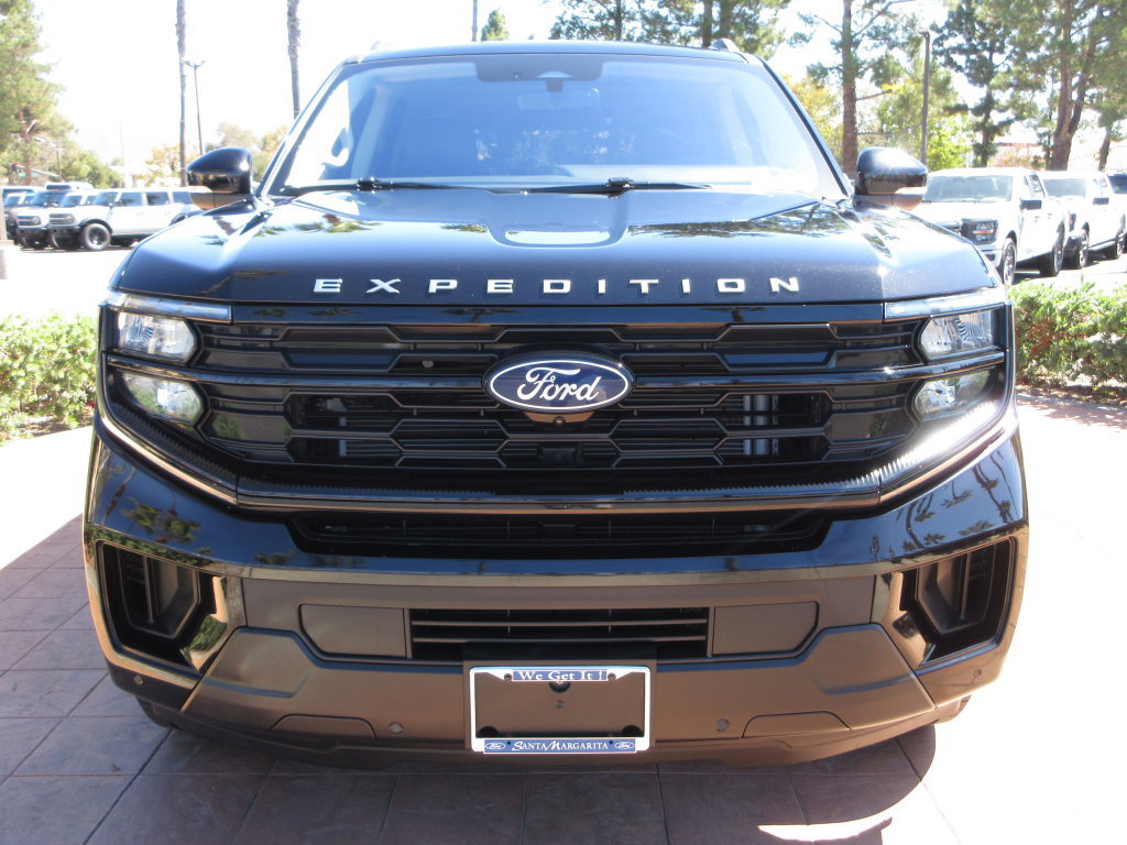 Certified 2025 Ford Expedition Max Active RWD image 8
