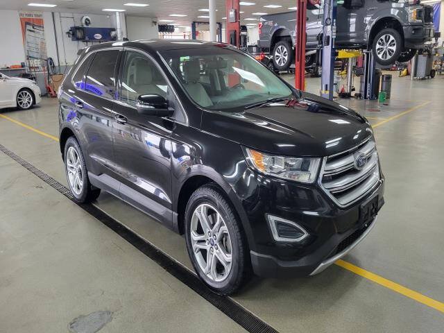 Certified 2018 Ford Edge Titanium w/ Technology Package AWD/4WD image 7