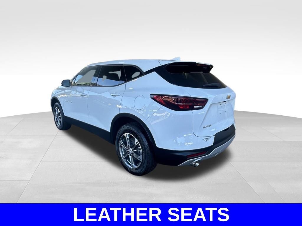 Used 2025 Chevrolet Blazer LT image 6