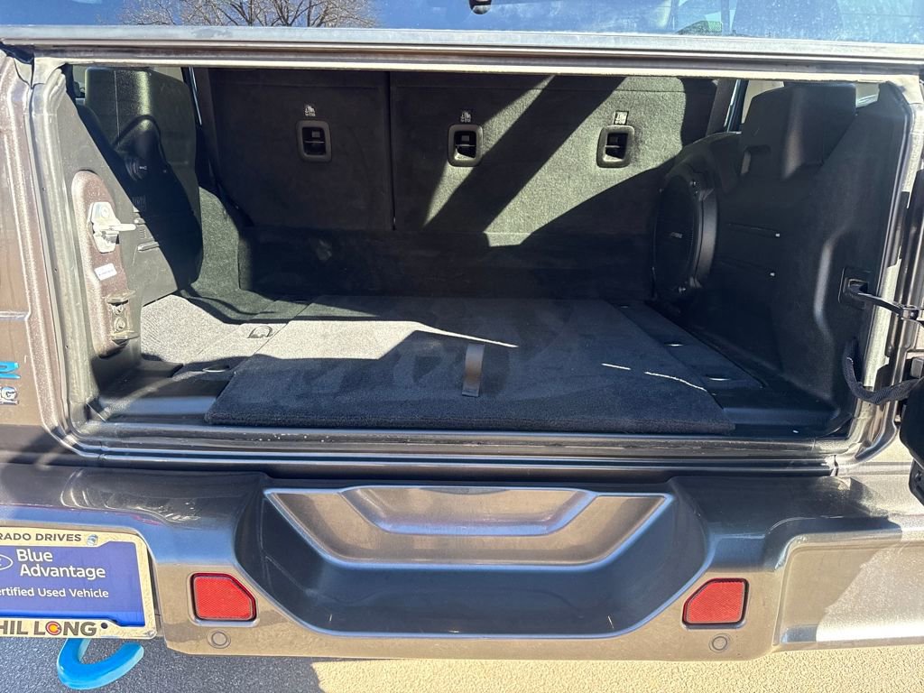 Used 2021 Jeep Wrangler Unlimited Sahara image 9