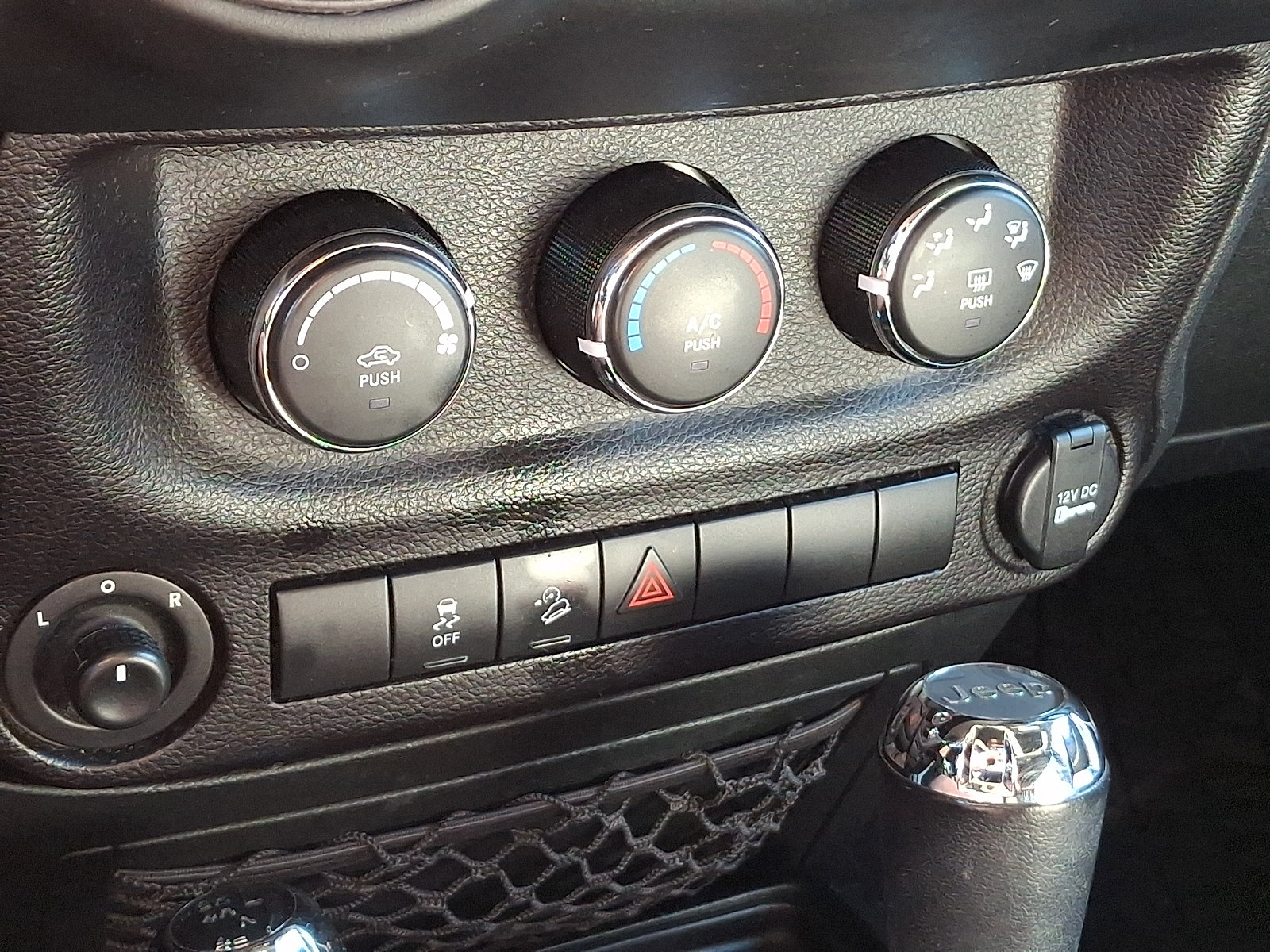 Used 2018 Jeep Wrangler Unlimited Sport S AWD/4WD image 16
