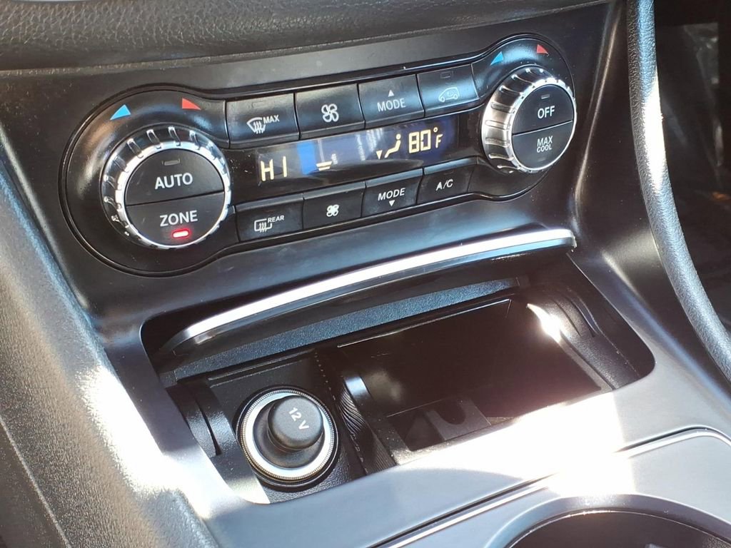Used 2019 Mercedes-Benz GLA 250 4MATIC image 22