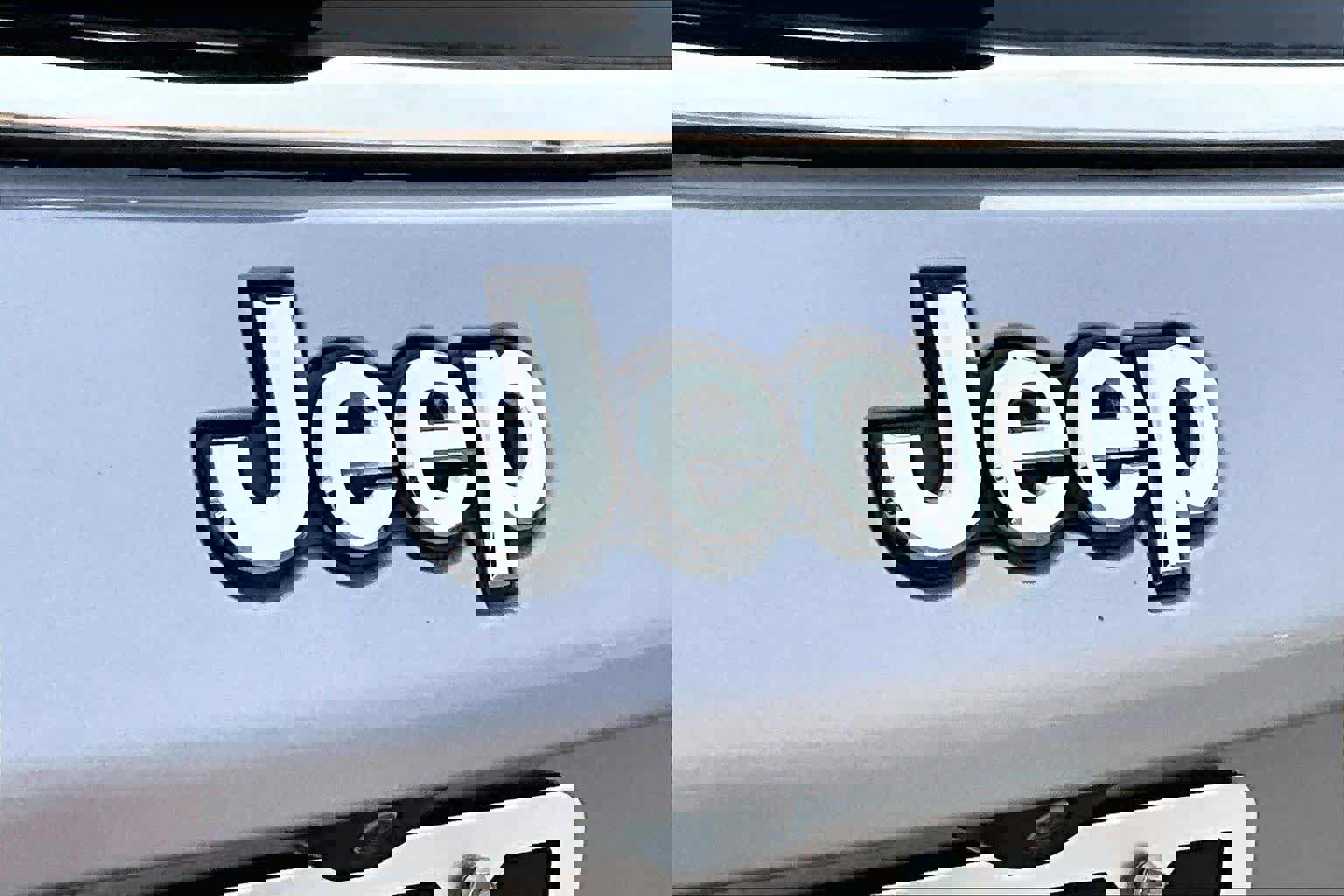 Used 2017 Jeep Compass Limited image 32