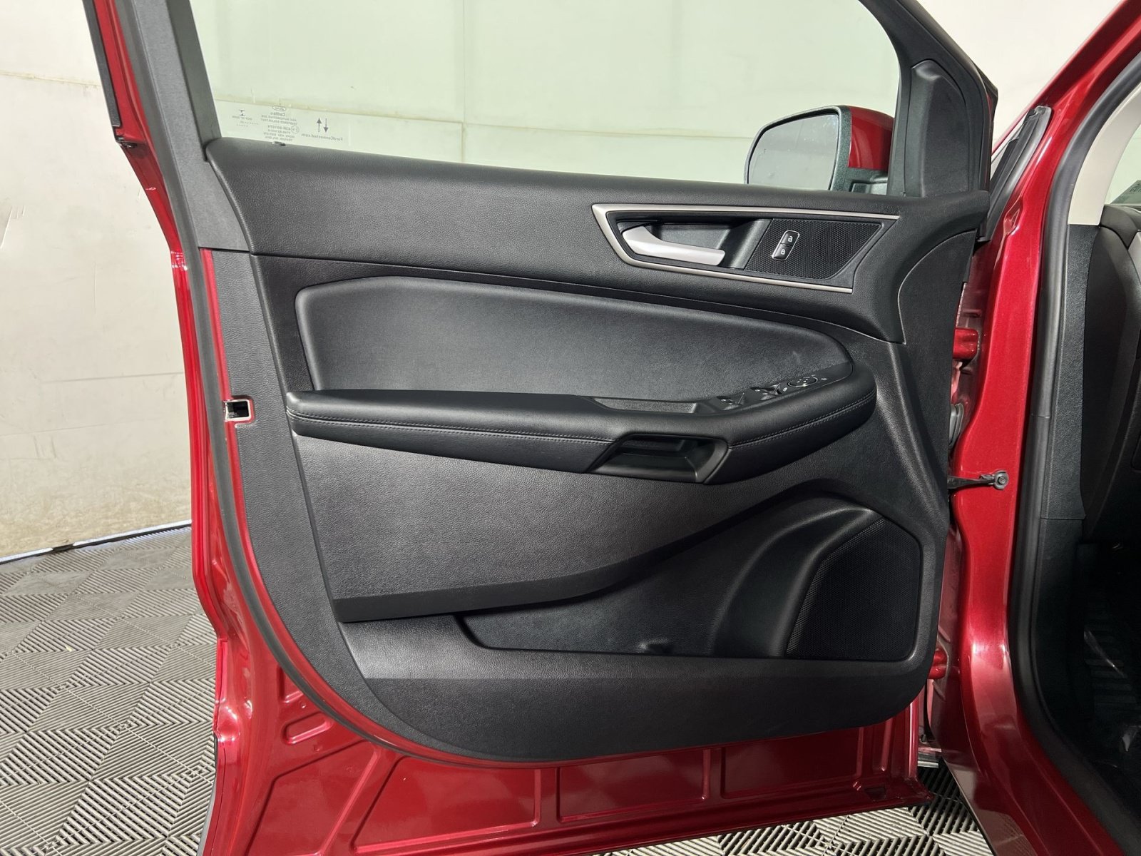 Certified 2022 Ford Edge SEL AWD/4WD image 14