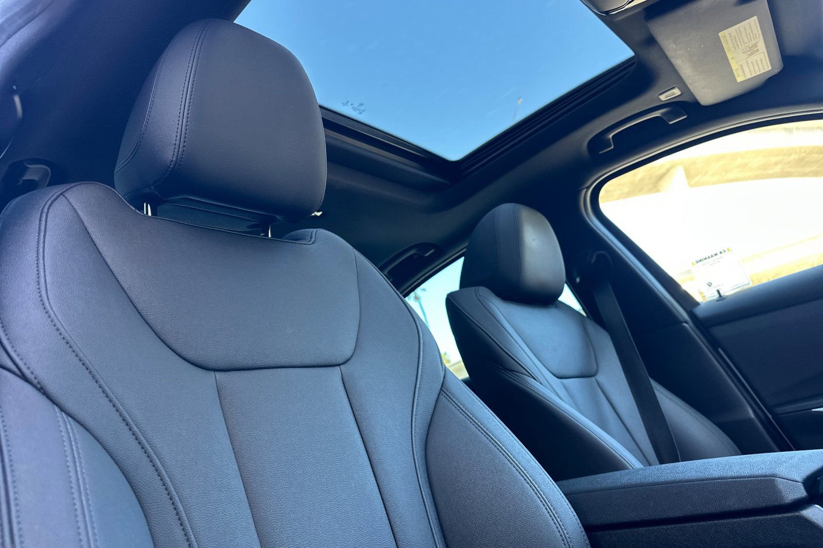 Used 2021 BMW 330e w/ Convenience Package image 15