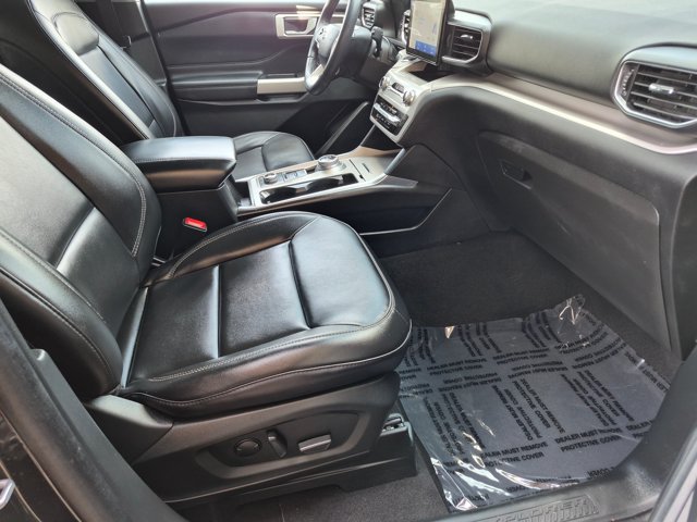 Certified 2023 Ford Explorer XLT w/ Equipment Group 202A AWD/4WD image 28