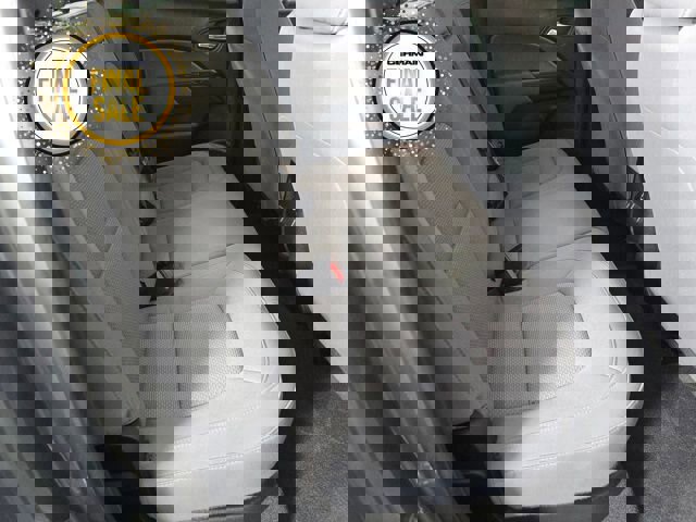 Used 2020 Chevrolet Colorado LT image 18