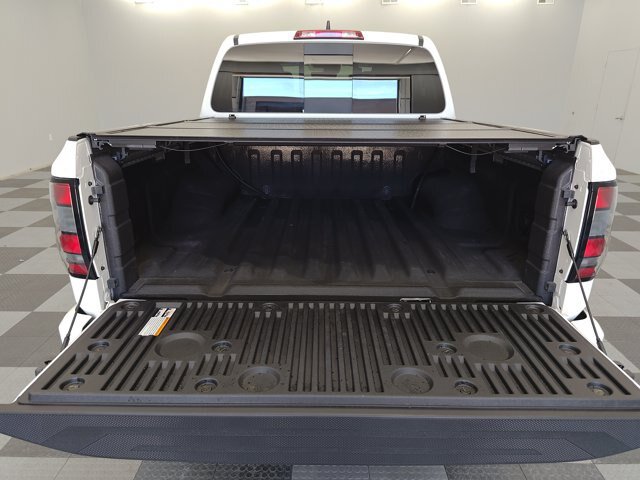 Used 2024 Nissan Frontier SL w/ Technology Package AWD/4WD image 30