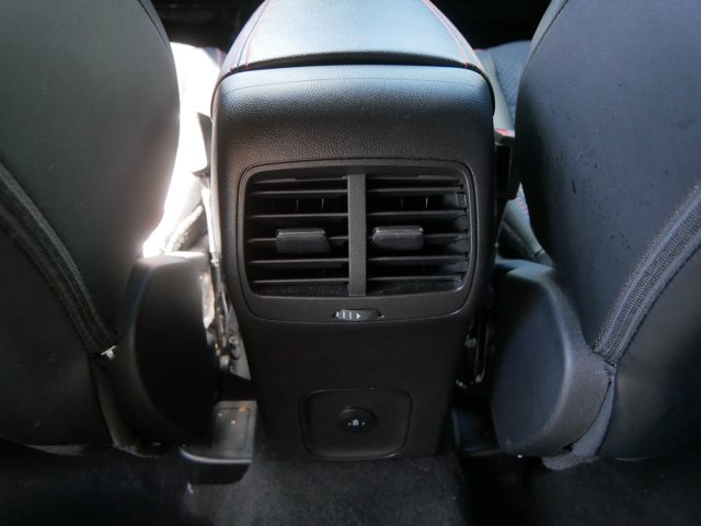 Certified 2025 Ford Escape ST-Line AWD/4WD image 17