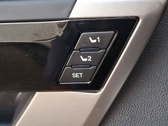Used 2023 Toyota Tundra Limited w/ Power Package AWD/4WD image 27