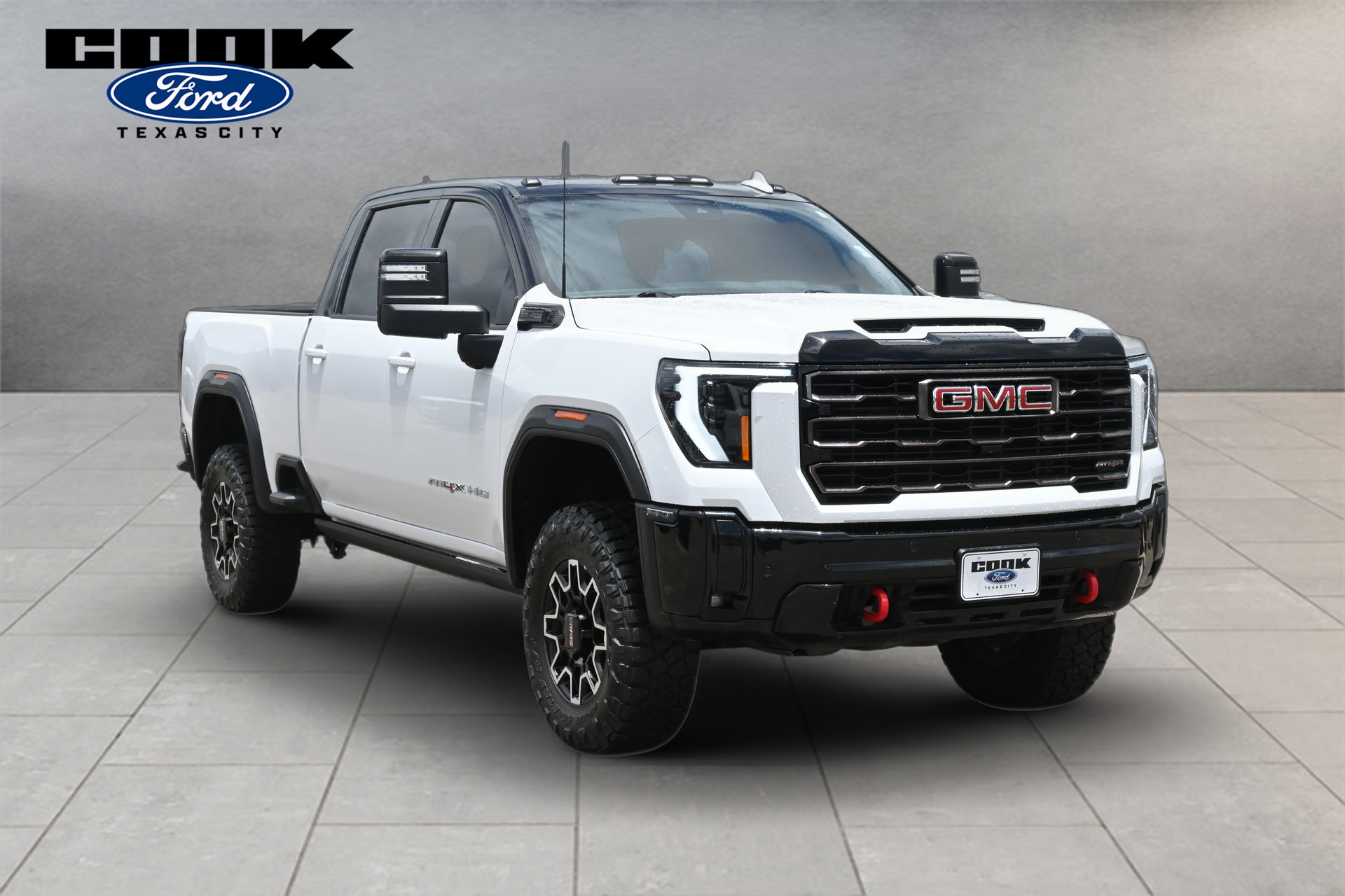 Used 2025 GMC Sierra 2500 AT4X AWD/4WD image 2