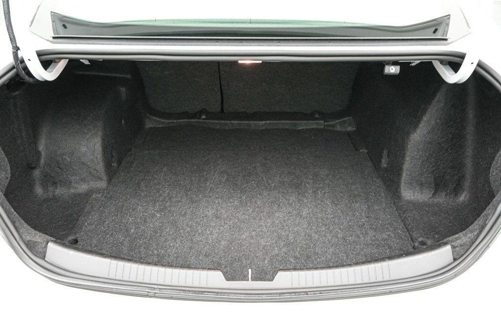 Used 2024 Chevrolet Malibu LT image 19