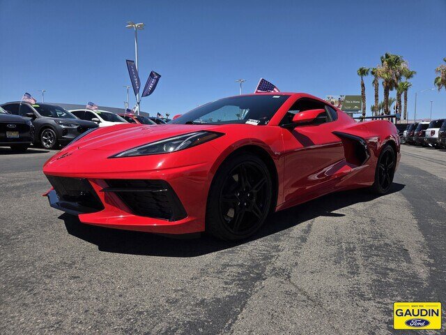 Used 2022 Chevrolet Corvette Stingray Coupe w/ 1LT RWD image 3