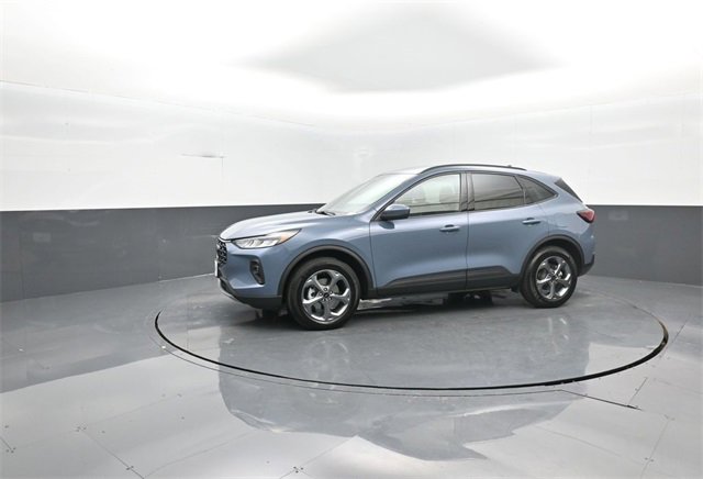 Certified 2025 Ford Escape ST-Line Elite image 4