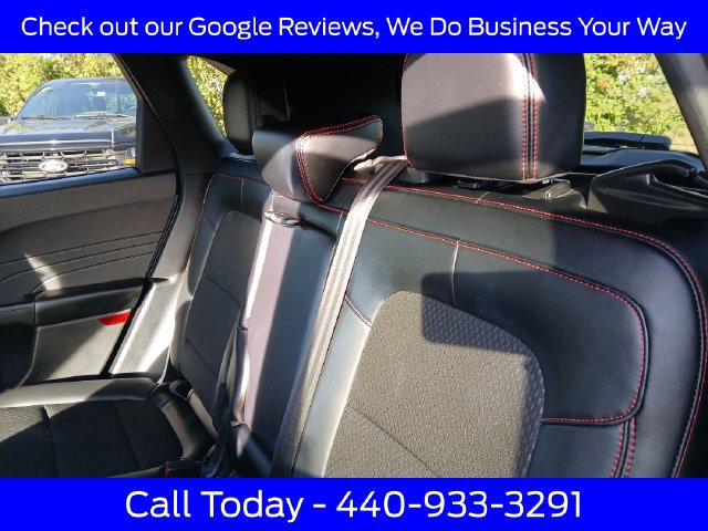 Certified 2025 Ford Escape ST-Line Select AWD/4WD image 33