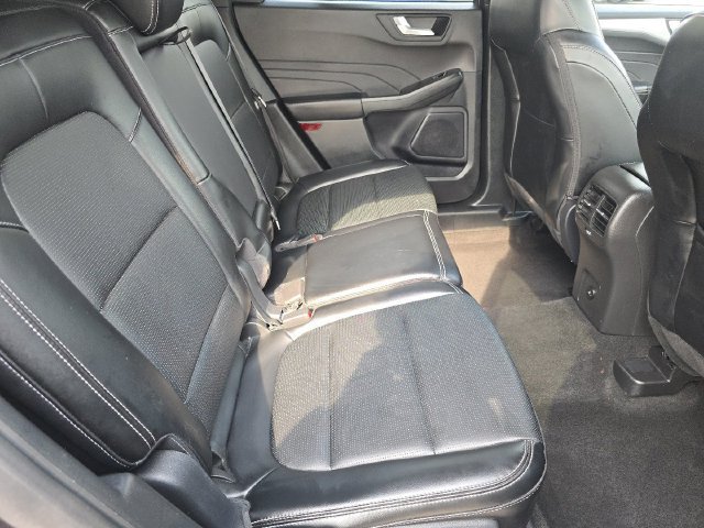 Certified 2025 Ford Escape Platinum AWD/4WD image 21