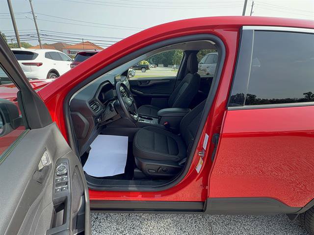 Certified 2024 Ford Escape Active AWD/4WD image 12