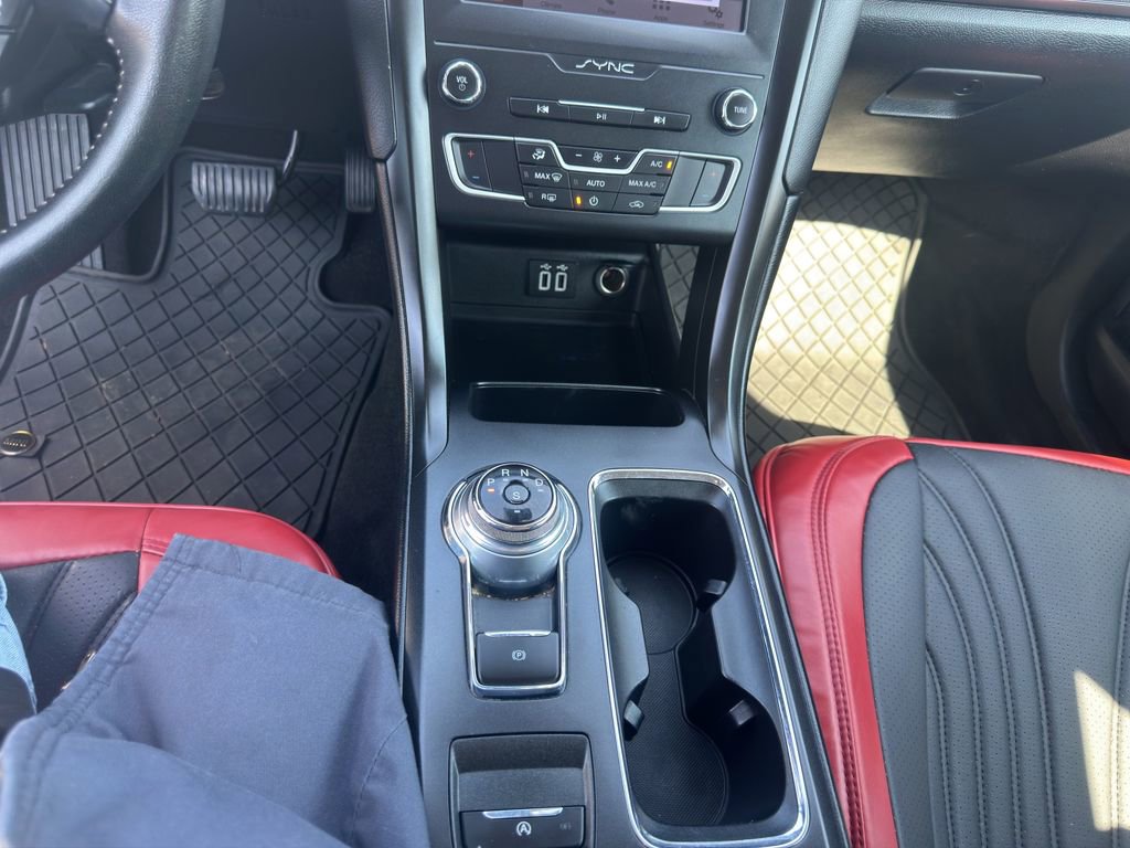 Certified 2019 Ford Fusion SE w/ Equipment Group 151A image 21