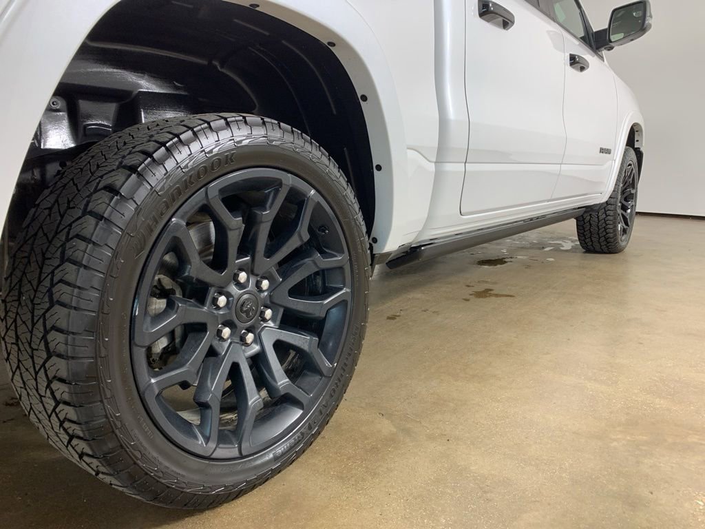 Used 2025 RAM 1500 Limited AWD/4WD image 11