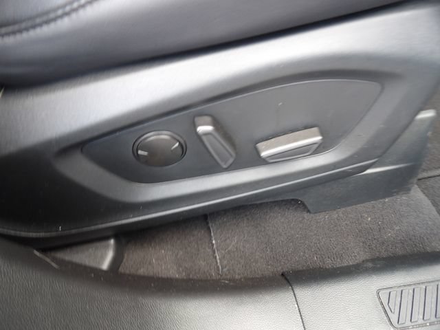 Certified 2023 Ford Explorer XLT w/ Equipment Group 202A RWD image 32