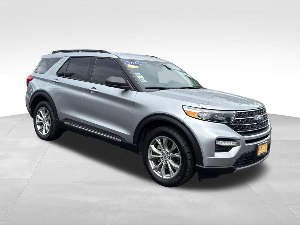 Certified 2023 Ford Explorer XLT w/ Equipment Group 202A AWD/4WD 360° Tour