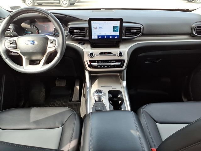 Certified 2023 Ford Explorer XLT w/ Equipment Group 202A image 13